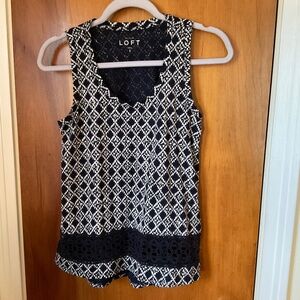 LOFT Women's Lace Detail Sleeveless Top Navy Blue White Sz S